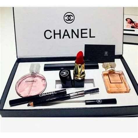 chanel box make up